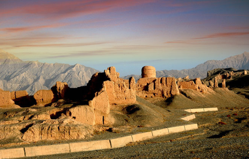 TOUR BẮC TÂN CƯƠNG: Urumqi – Cao tốc Sa Mạc –Hải Quỷ Thành- Làng Hoà Mục – Kanas – Bãi Ngũ Sắc – Thành phố Ma- Hồ Sayram – Yining